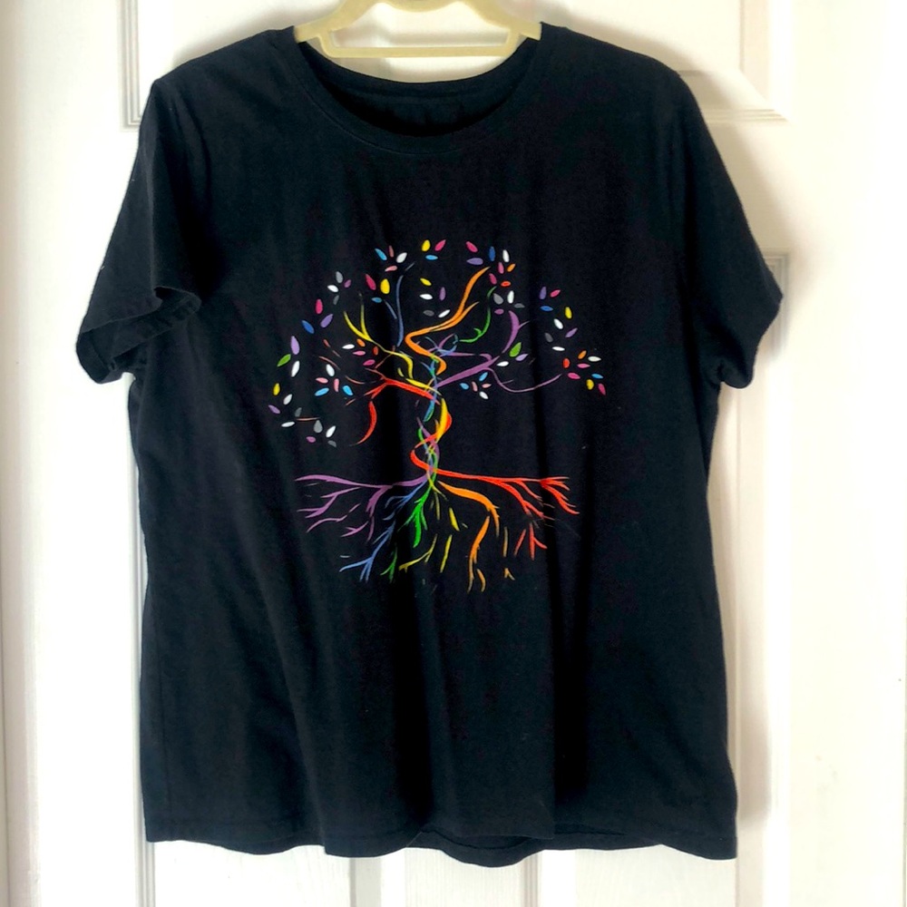 Women’s Black XL Rainbow LGBT Pride Tree of Life Cap Sleeve Tee Shirt